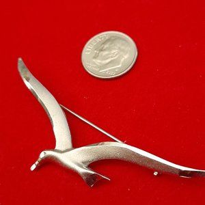 SEAGULL brooches New without any markings or tags